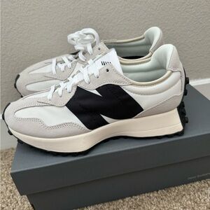 BRAND NEW Womens 327 New Balance shoes